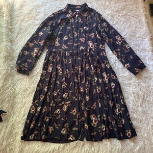 Dainty Jewell’s Midi Flower Print Dress